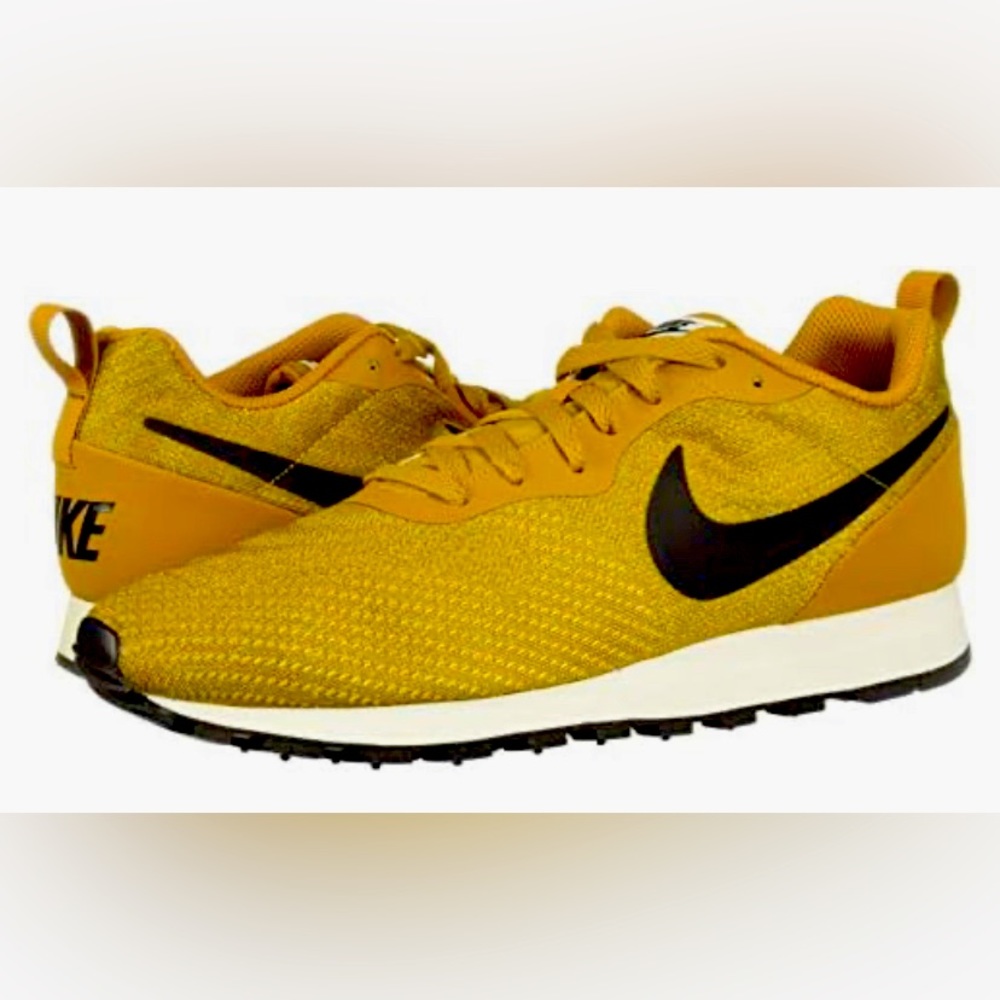 EUC NIKE MD Runner 2 M:11